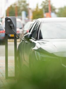 Laadpalen laden auto